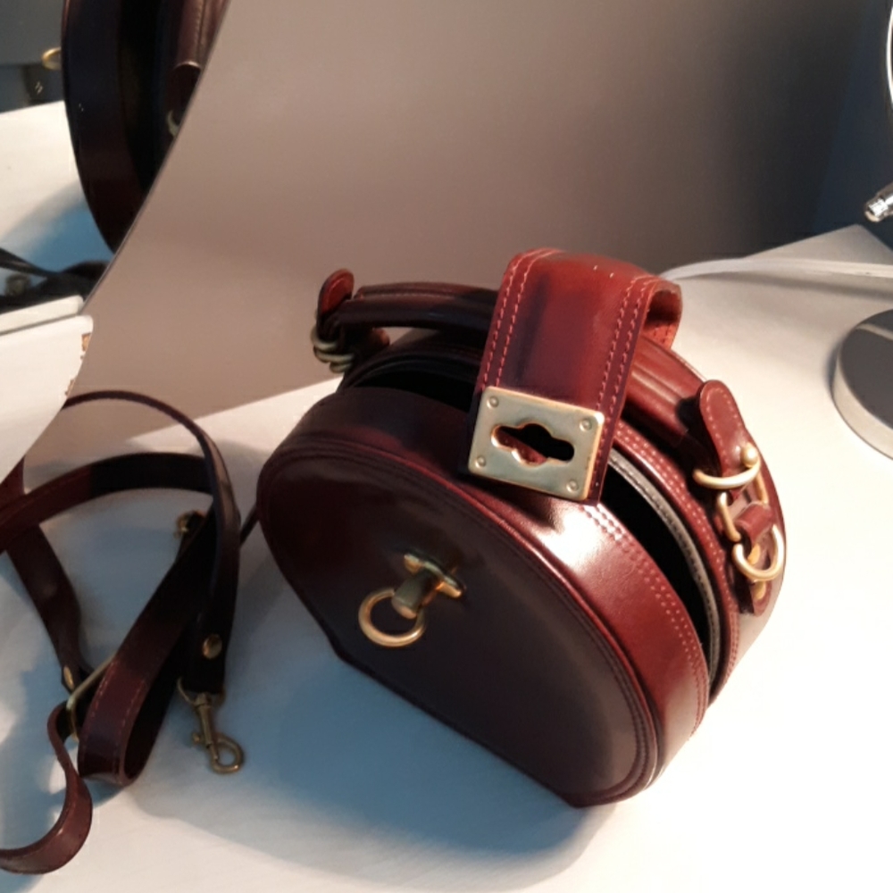 Purse - Picture 2 of 4